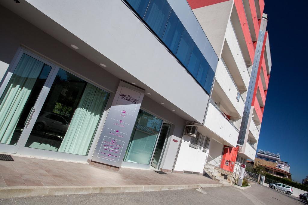 Garni House Majorana Rende Exterior foto